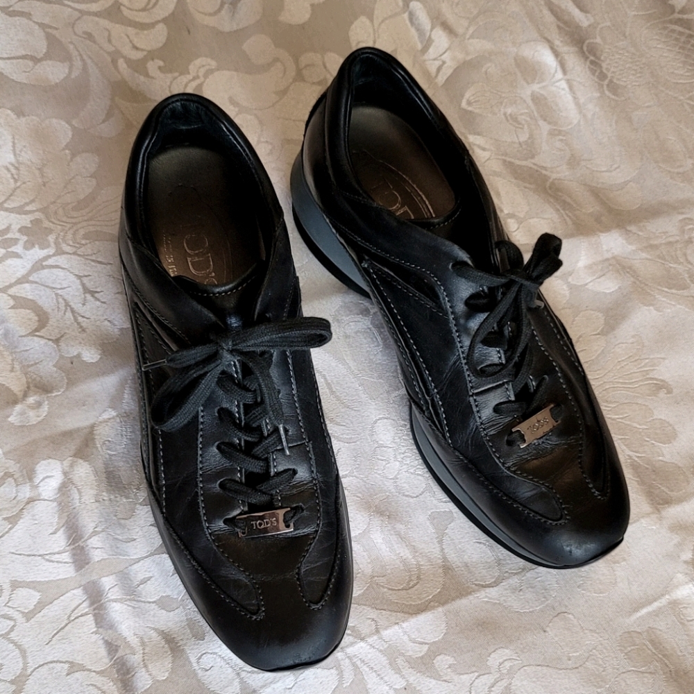 Tod's leather shoes